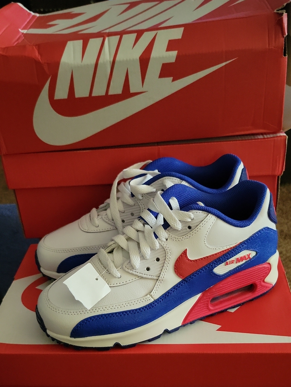 Nike White Blue Red Air Max Sneaker NEW